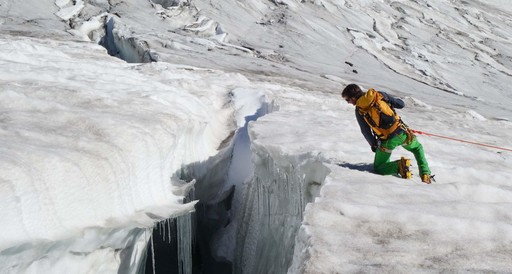 Glacier travel course