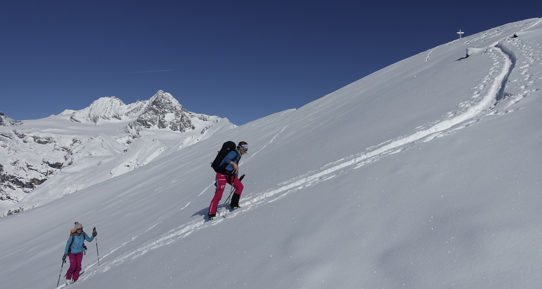 Alpine ski touring