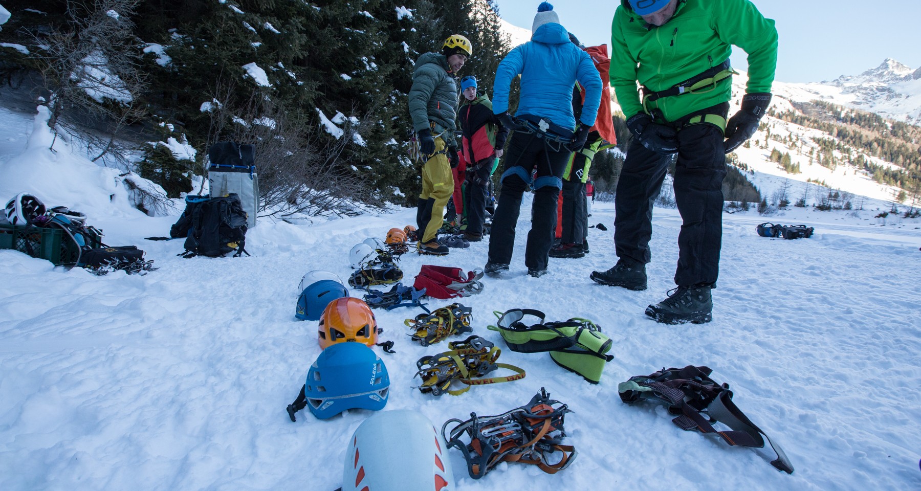 Ice climbing drop in